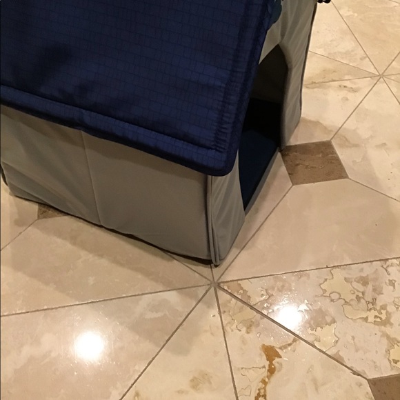 🎉COLLAPSABLE DOG OR CAT HOUSE SOFT SIDED NWOT - Picture 5 of 8